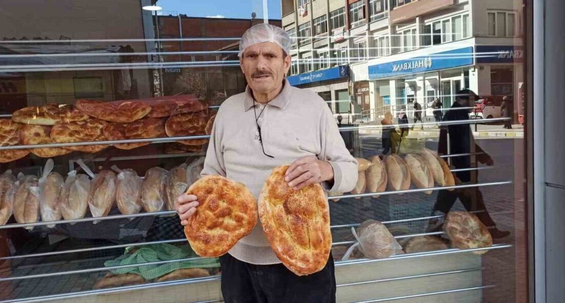 Devrek’te Ramazan pidesi vatandaşların tüketimine sunulmaya başlandı İslam alemin büyük