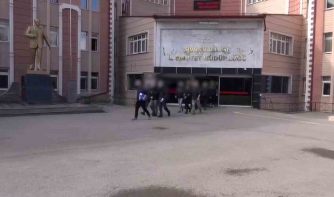 Sivas merkezli olarak İstanbul’da düzenlenen eş zamanlı terör operasyonunda dini