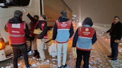 Ağrı Diyadin Kaymakamlığı koordinesinde yürütülen çalışmalarda, yoğun kar yağışı nedeniyle