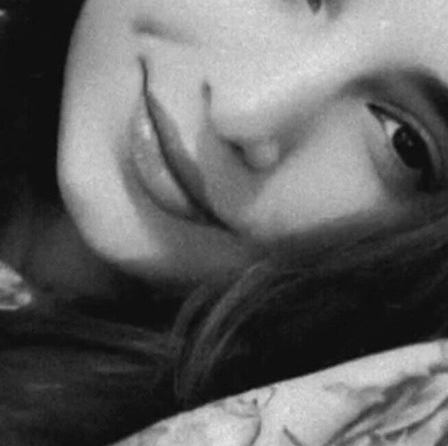 Diyarbakır’ın Bismil ilçesinde 14 yaşındaki kız çocuğu, evde silahla vurulmuş