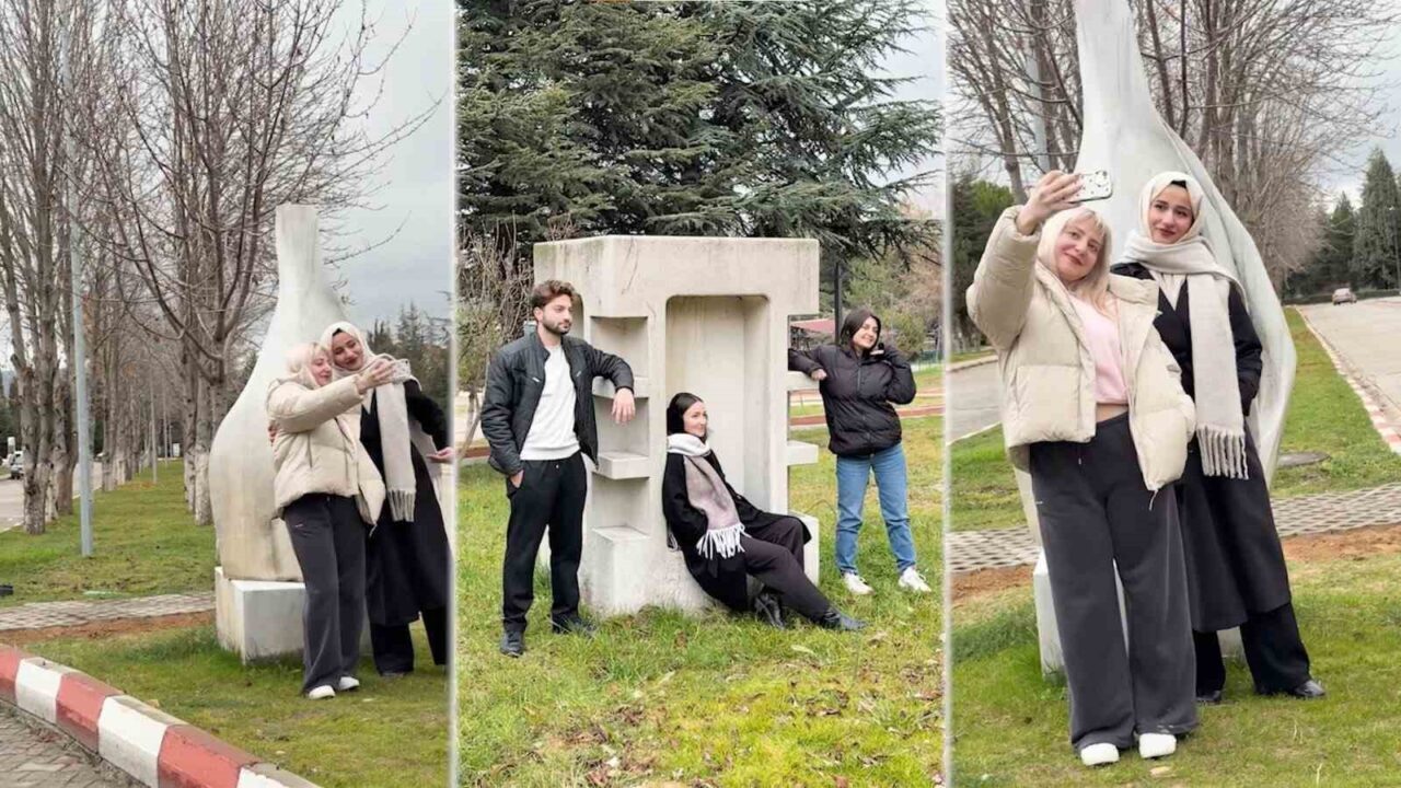 Bilecik Şeyh Edebali Üniversitesinde (BŞEÜ) doğal taşın sanatla buluşması, merkez