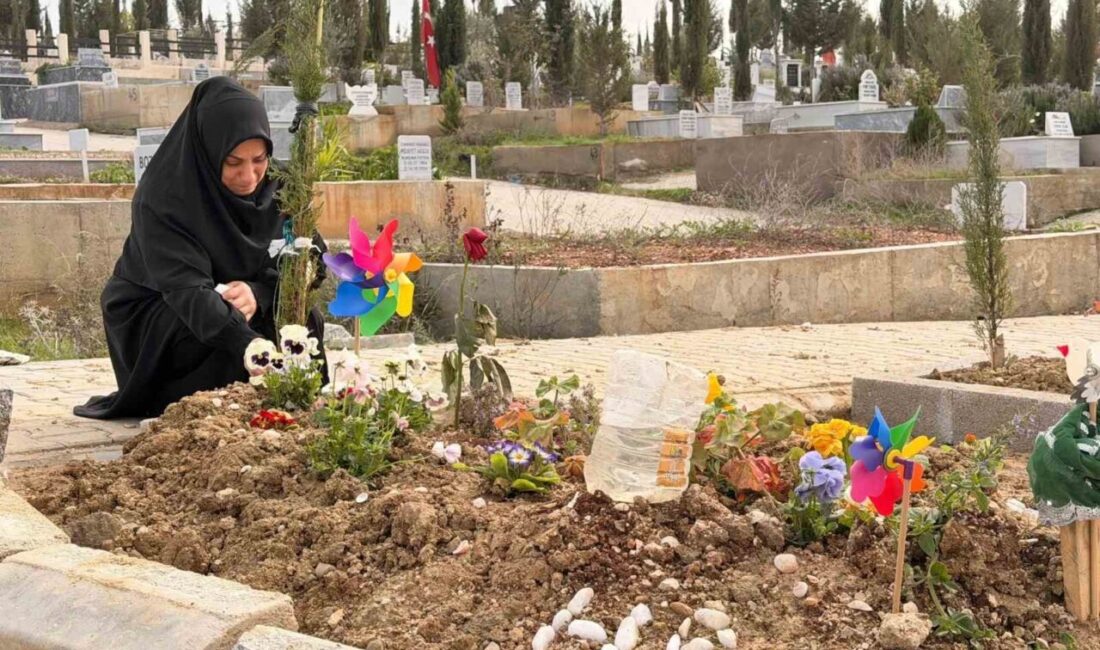 Adana’da bir genç, arkadaşının doğum gününü kutlamak için gittiği restoranda