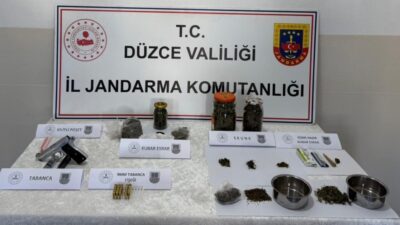 Düzce’de jandarma ekipleri tarafından düzenlenen operasyonda uyuşturucu madde ele geçirildi,