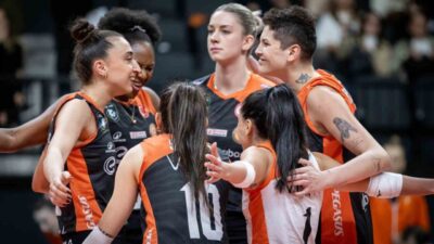 Eczacıbaşı Dynavit, Vodafone Sultanlar Ligi’nin 23. haftasında evinde Beşiktaş’ı 25-11,