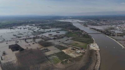 Edirne’de etkili olan yağışlar ve Bulgaristan’daki barajlardan bırakılan sular nedeniyle