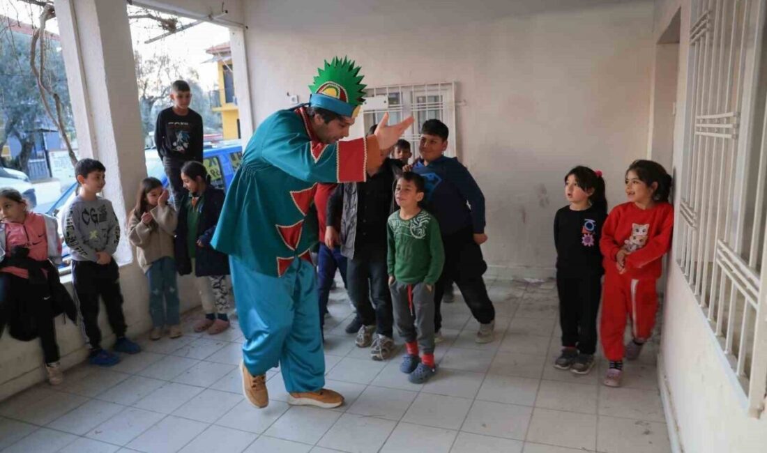 Efeler Belediyesi tarafından Kocagür Mahallesi’nde kurulan gönül sofrasında yüzlerce vatandaş