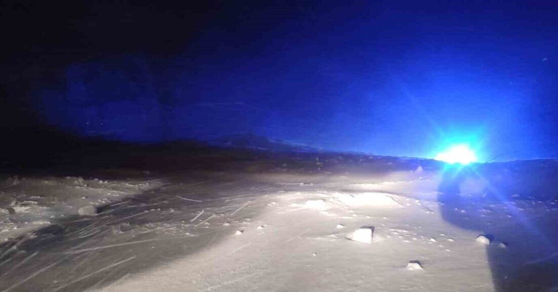 Giresun’u İç Anadolu’ya bağlayan Eğribel Tüneli girişinde etkili olan kar