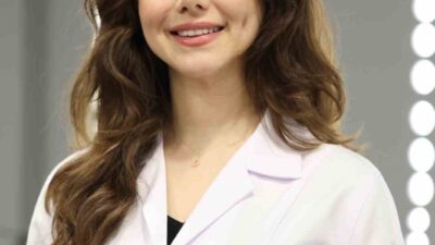 Uzun süre ekran karşısında kalmanın dijital göz yorgunluğunu tetiklediğine dikkat