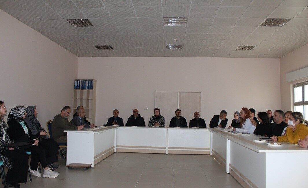 Elazığ Ruh Sağlığı ve Hastalıkları Hastanesi’nde düzenlenen toplantıda hastane personelinin
