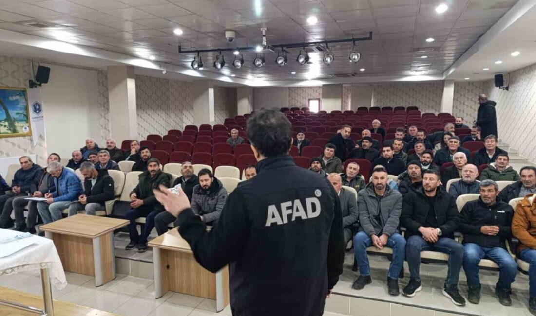 Elazığ’da Karakoçan ve Sivrice ilçelerinde kaymakamlık personeli ve muhtarlara yönelik