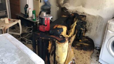 Elazığ’da bir depoda çıkan yangın, itfaiye ekiplerinin zamanında müdahalesiyle kontrol