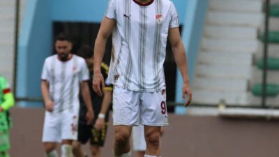Elazığspor’da Karacabey Belediyespor maçı öncesi kadro dışı bırakılan Fuat Bavuk