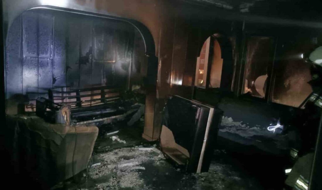 Diyarbakır’ın merkez Yenişehir ilçesinde elektrik sobası kayaklı çıkan yangında ev