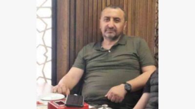 Kocaeli’nin Çayırova ilçesinde emekli polis memuru Salim Doğan, evinin önünde