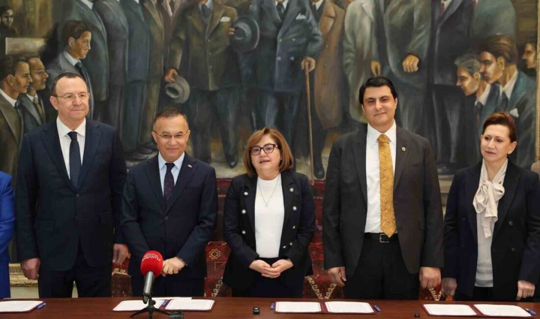 Gaziantep Büyükşehir Belediyesi, Şehitkamil Belediyesi, hayırsever Topçuoğlu ailesi iş birliğinde