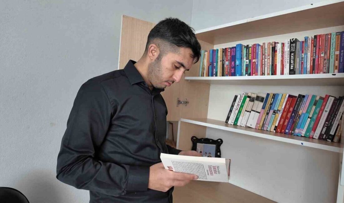 Van’ın Erciş ilçesinde yaşayan 23 yaşındaki engelli Yakup Köstekçi, yazdığı