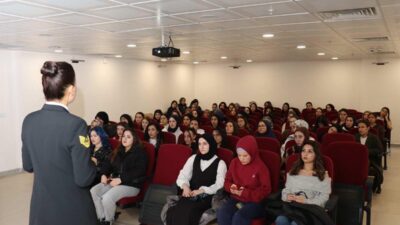 Erzincan İl Jandarma Komutanlığı tarafından kadın öğrencilere yönelik “Kadına Yönelik