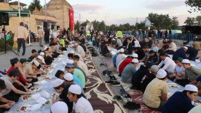 Vakıflar, Ramazan ayı dolayısıyla Erzincan’da Terzibaba Sofrası adıyla iftar programı