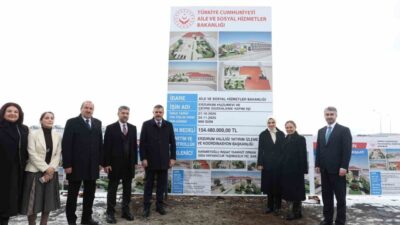 Aile ve Sosyal Hizmetler Bakanı Mahinur Özdemir Göktaş, Erzurum’da huzurevi