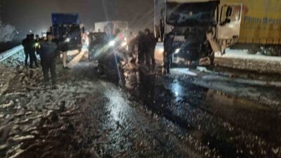 Erzurum’da meydana gelen trafik kazasında ilk belirlemelere göre 4 kişi
