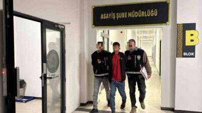 Kocaeli’nin Derince ilçesinde 4 çocuğunun annesi olan eşini, 8 bıçak