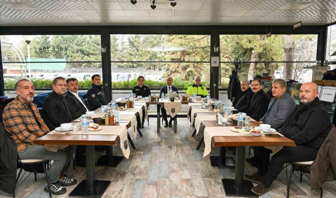 Eskişehir İl Emniyet Müdürlüğü tarafından düzenlenen programda, teşkilata uzun yıllar
