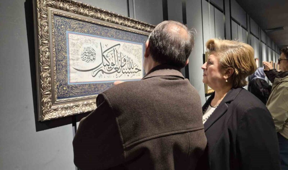 Eskişehir Valiliği himayelerinde düzenlenen ’Eskişehir Gelenekli Karma Sanatlar Sergisi’, düzenlenen