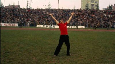 Eskişehir Valisi Dr. Erdinç Yılmaz, Eskişehirspor tribünlerinin efsane ismi “Amigo