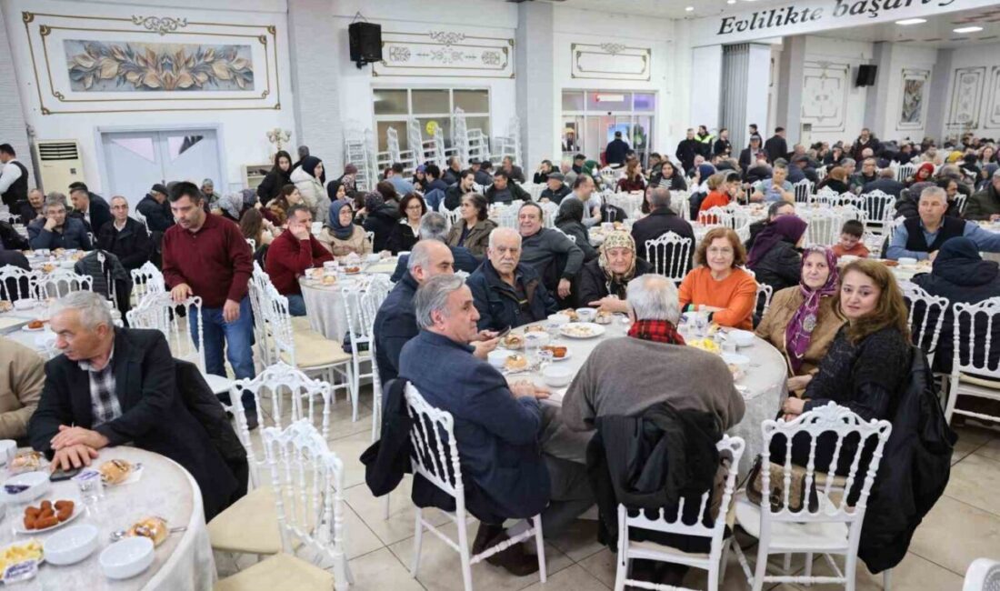 Eskişehir’de gerçekleştirilen ’Arabaşı Gecesi’ isimli etkinlik ile aynı sofrada buluşan