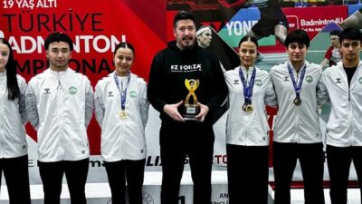 Ankara’da düzenlenen 19 Yaş Altı Türkiye Badminton Şampiyonası’nda Eskişehir DSİ