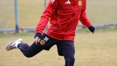 Eskişehirspor, deplasmanda karşılaşacağı Oktaş Uşakspor maçı hazırlıklarını tamamlayarak bugün maçın