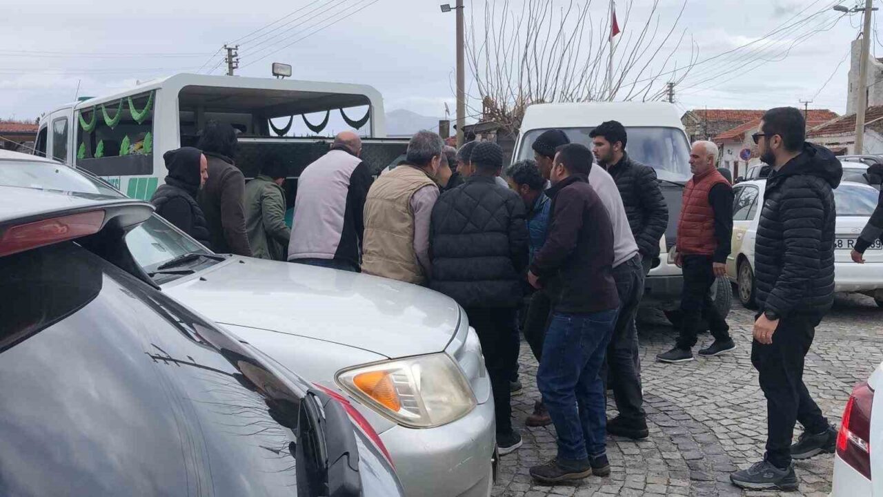 Datçalı doktor Zeynep Sude Taş İstanbul’da yaşadığı evde hayatını kaybetmiş