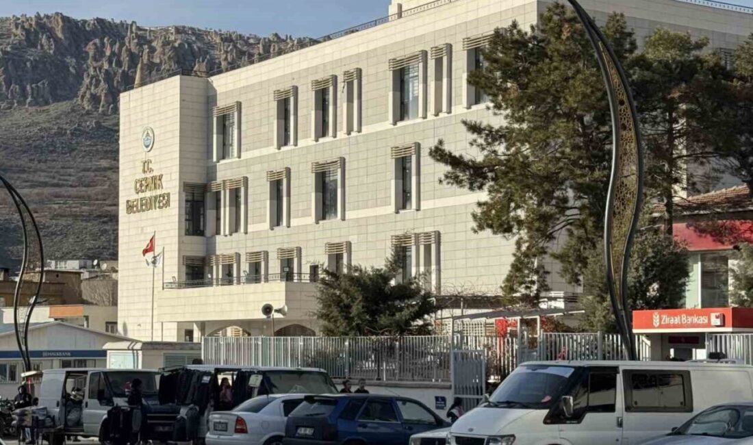 Diyarbakır’ın Çermik ilçesinde vatandaşların ezan sesinin mahalleye ulaşmadığı şikayeti üzerine