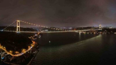 İstanbul’un simge yapılarından Fatih Sultan Mehmet Köprüsü, kanserle mücadele eden