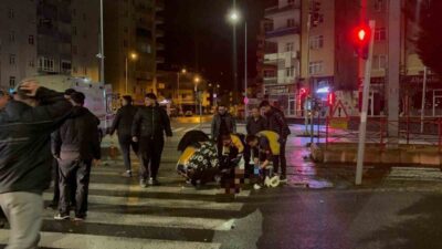 Kayseri’nin Talas ilçesinde ciple motosikletin çarpıştığı trafik kazasında ağır yaralanan