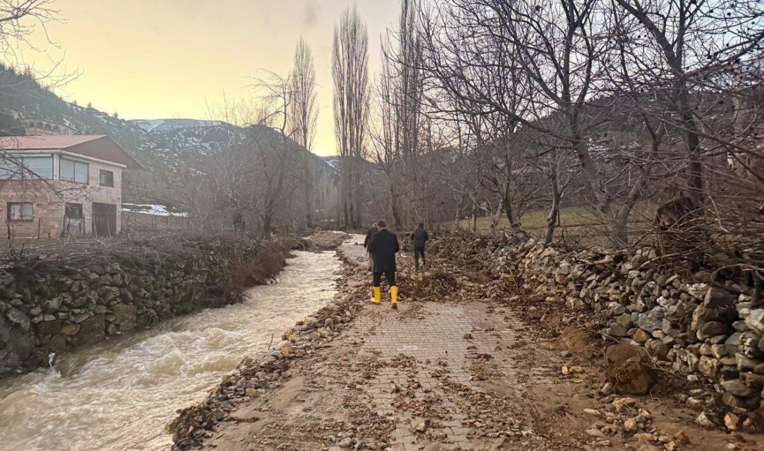 Adana’da etkili olan sağanak yağışın ardından meydana gelen sel, heyelan
