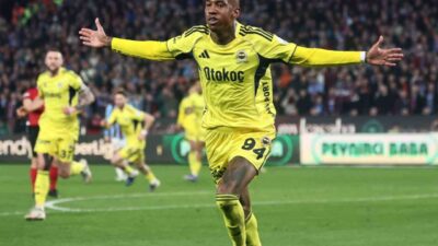 Fenerbahçe’nin Brezilyalısı Talisca ve İspanyol yıldızı Marco Asensio, yaptıkları gol