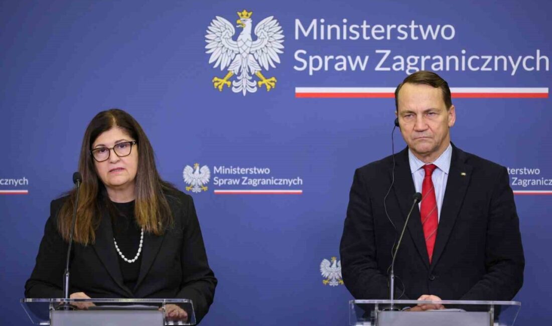 Filistin Dışişleri Bakanı Varsen Aghabekian Shahin, Polonya Dışişleri Bakanı Radoslaw