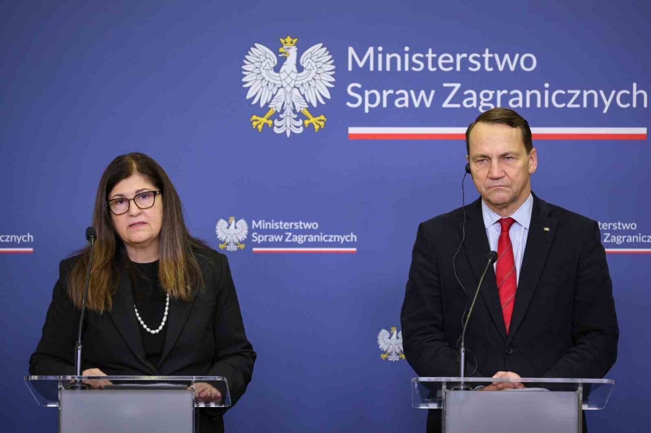 Filistin Dışişleri Bakanı Varsen Aghabekian Shahin, Polonya Dışişleri Bakanı Radoslaw
