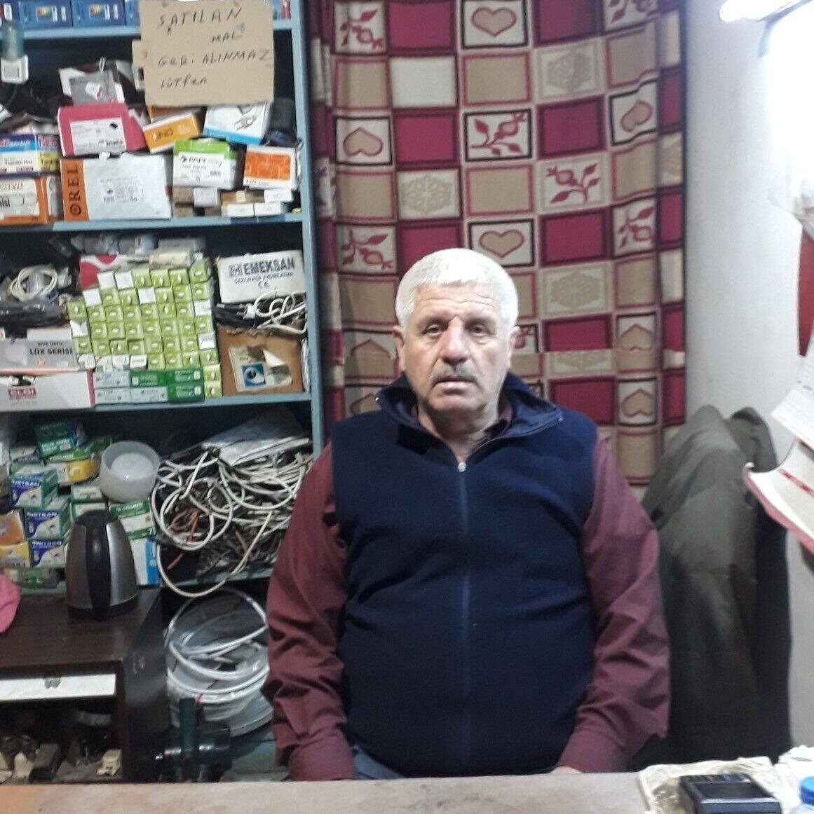 Aydın’ın Germencik ilçesinde fırın tamiri yaptığı sırada elektrik akımına kapılan