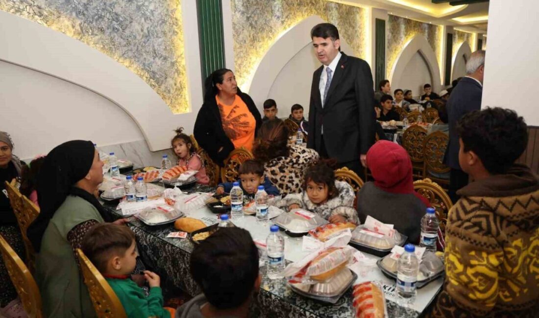 Gaziantep Vakıflar Bölge Müdürlüğü tarafından Kilis’te iftar programı düzenlendi. Bir