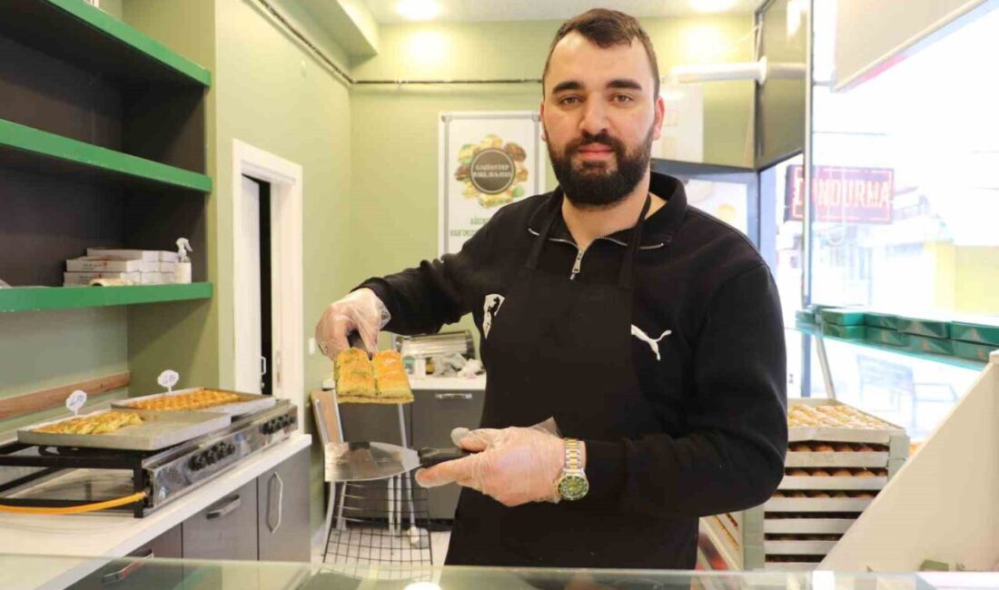 Eskişehir’de baklava ustası olan Gaziantepli Harun Özpolat, “Baklava boğazı yakıyorsa