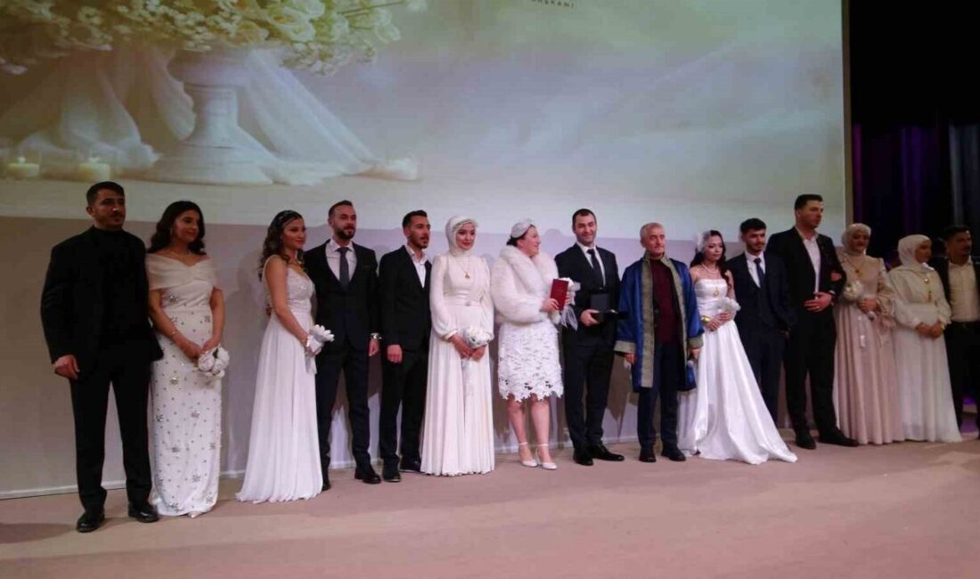 Şahinbey Belediyesi’nde 14 Şubat Sevgililer Günü dolayısıyla 62 çift dünya