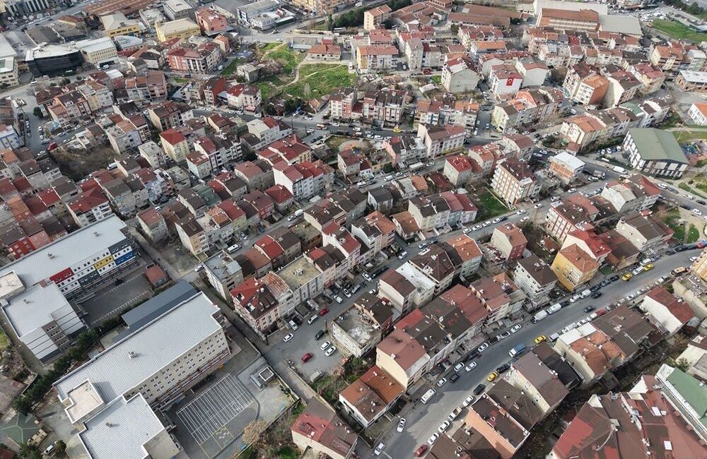 Gaziosmanpaşa’da Karayolları Mahallesi’nde, 50 yılı aşkın süredir devam eden mülkiyet