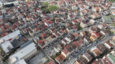 Gaziosmanpaşa’da Karayolları Mahallesi’nde, 50 yılı aşkın süredir devam eden mülkiyet