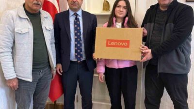 Antalya’nın Gazipaşa ilçesinde meydana gelen yangında evi kullanılamaz hale gelen