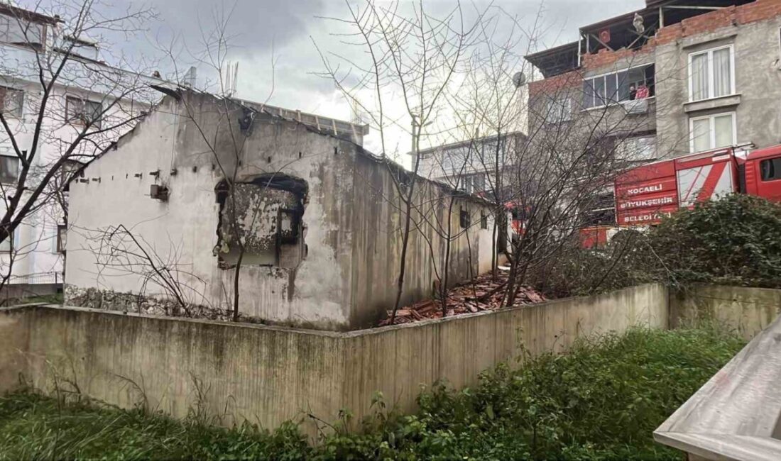 Kocaeli’nin Gebze ilçesinde tek katlı metruk evde çıkan yangın, itfaiye