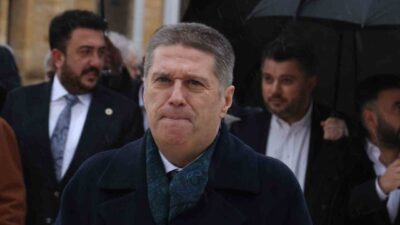 Gençlerbirliği Başkanı Haydar Arda Çakmak ve beraberindeki heyet Anıtkabir’i ziyaret