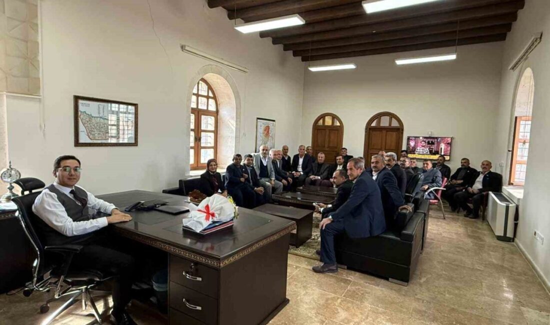 BATMAN (İHA) – Batman’ın Gercüş İlçe Kaymakamı Muhammed Öztaş, mahalle