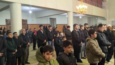 Batman’ın Gercüş ilçesinde Ramazan ayının müjdeleyicisi olarak kabul edilen Berat